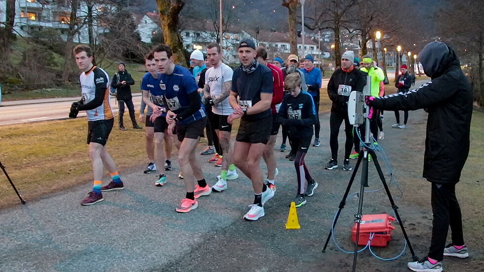 Klar for start på det nye startstedet langs turveien rundt Tveitevannet. (Foto: Arne Dag Myking)