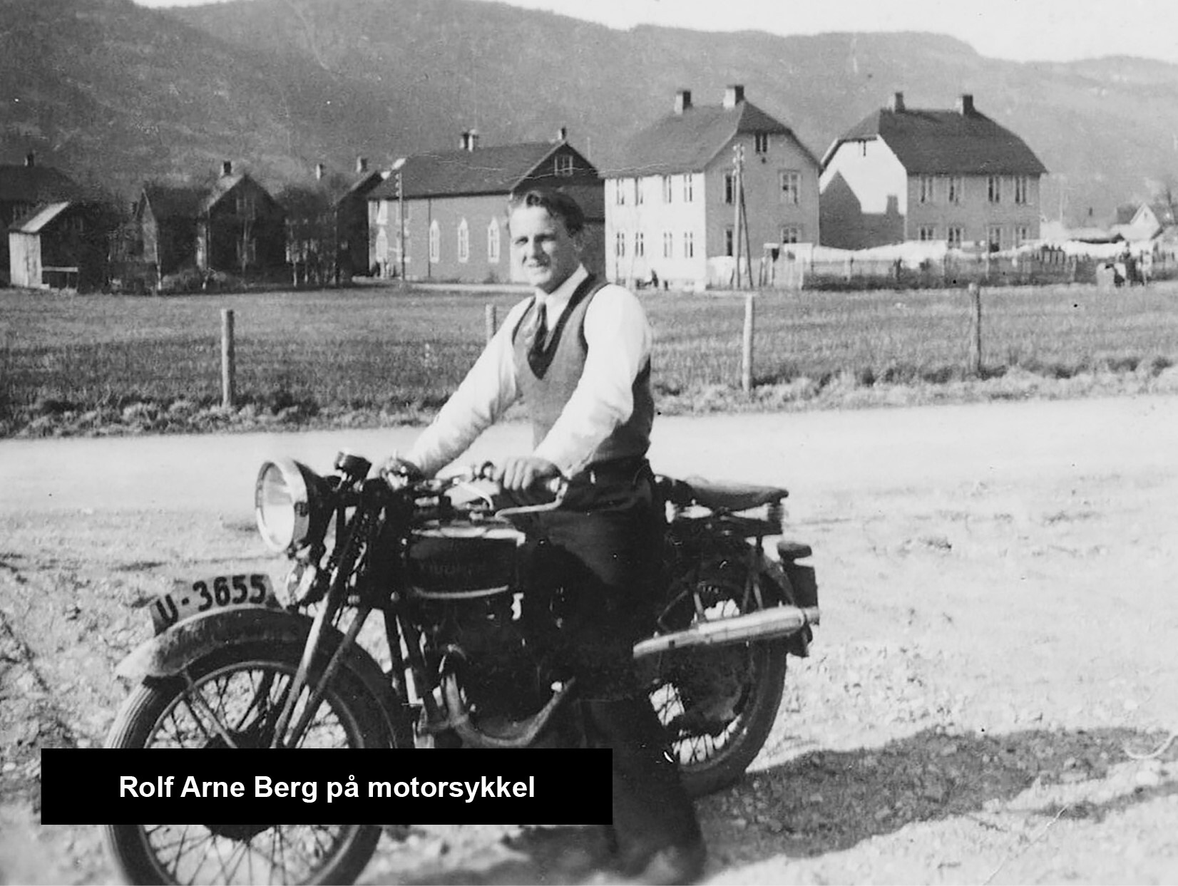 Rolf Arne Berg på motorsykkel.jpg