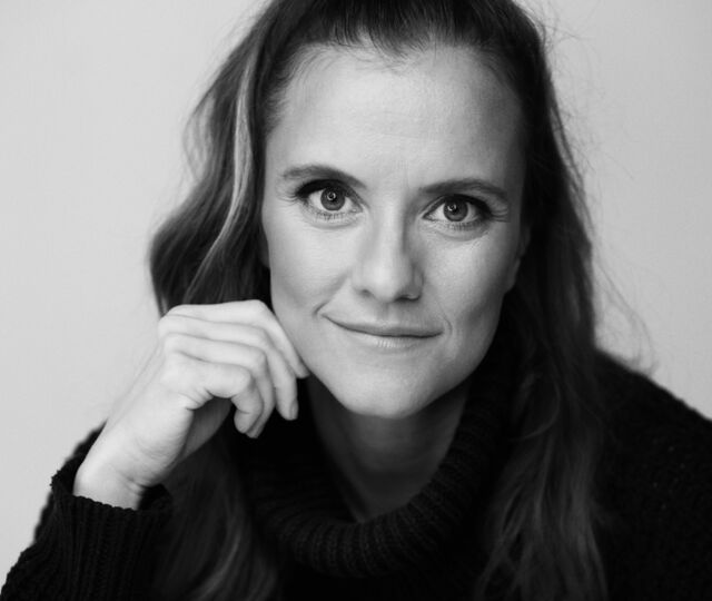 Det er mange ingredienser som inngår i et godt arbeidsmiljø. Nå er det jo slik at vi mennesker er ulike. En som er introvert, behøver ikke like mange sosiale kontakter som en ekstrovert. Dette kan gi seg uttrykk på mange forskjellige måter. Mange introverte trives bedre nå som vi ikke forventes å være sosiale, og mange av dem får dekket sitt sosiale behov gjennom det digitale, som de føler seg mer komfortable med enn å skulle treffe folk direkte.