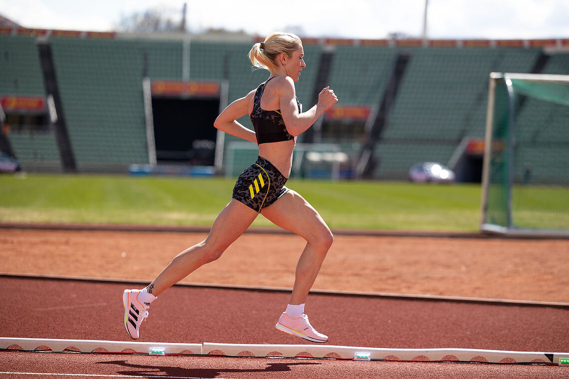 Karoline Bjerkeli Grøvdal leverte et nytt løp under 15 minutter på 5000 m. (Arkivfoto. Samuel Hafsahl)