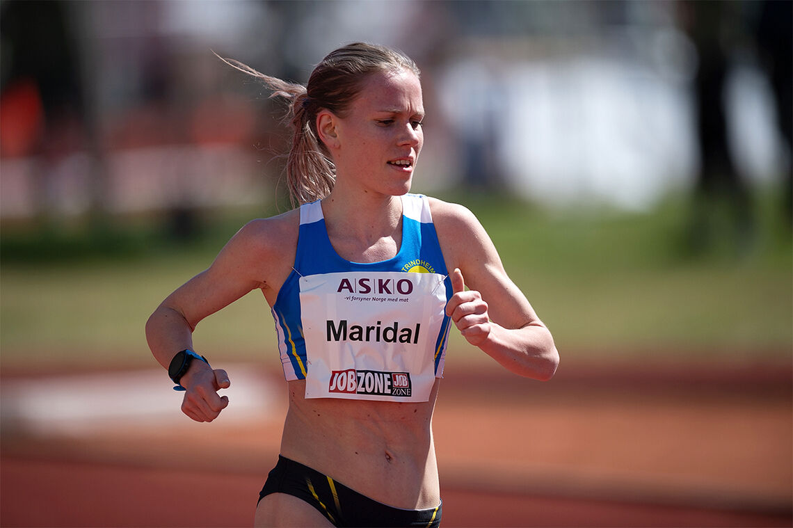 Hanne Mjøen Maridal har opna sesongen med å sette pers på både 3000 m og 10 000 m. Her ser vi henne i aksjon på Bislett stadion sist helg. (Foto: Samuel Hafsahl)