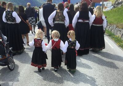 17. mai-tog i Norane