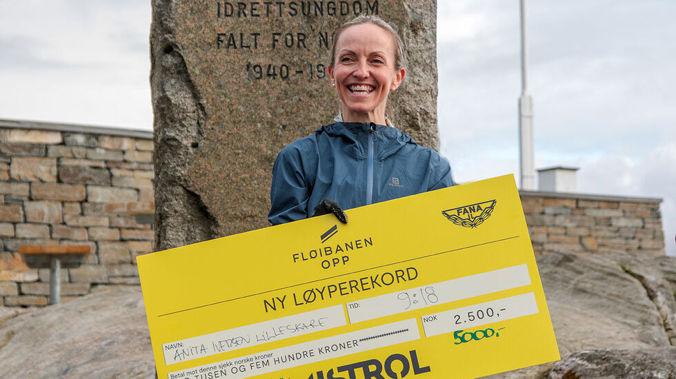 Anita Iversen Lilleskare kan juble over både premiepenger og løyperekord i Fløibanen Opp. (Alle foto: Arne Dag Myking)