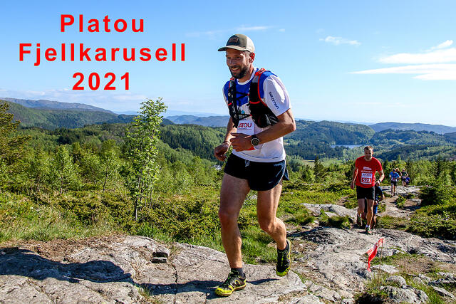 Oppstigning til Totlandsfjellet i et av løpene til Platou Fjellkarusell en fin sommerdag i fjor, Stian Fimreite i fint driv oppover. Dette blir også løypen i det andre løpet av årets Fjellkarusell, den 17. juni. (Foto: Arne Dag Myking)