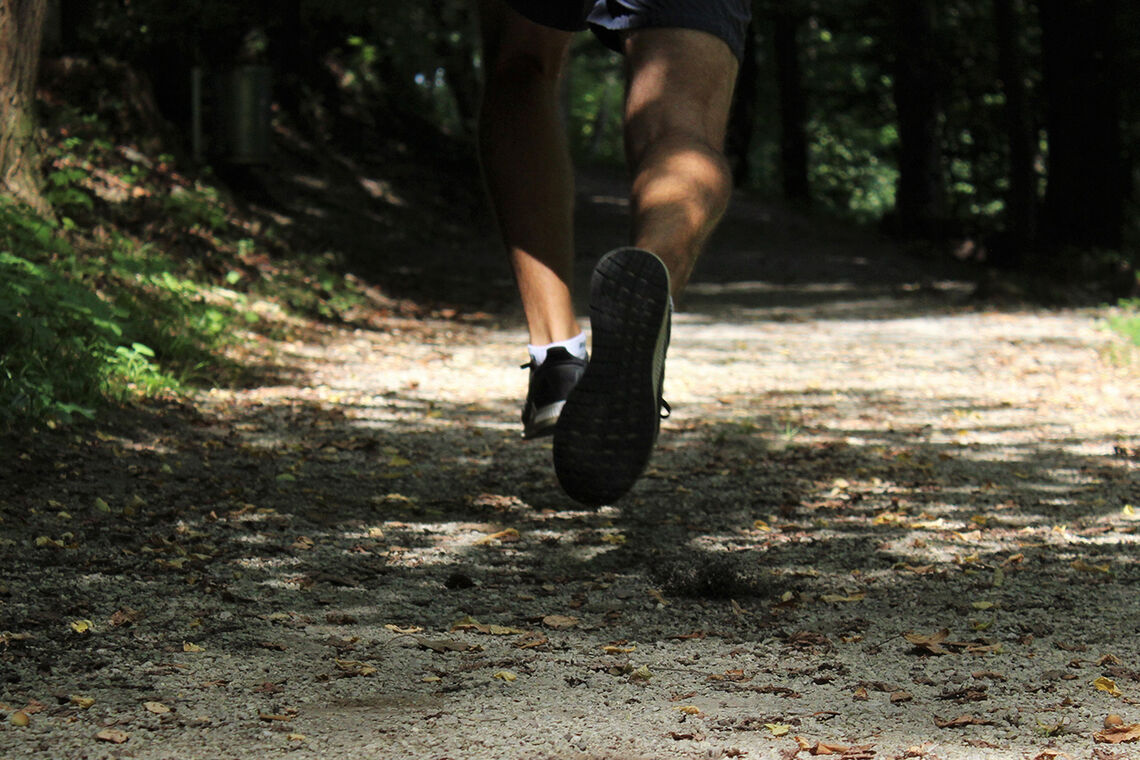 Fartslek! Min favoritt fra den gangen løping var mer lek enn trening. (Foto: Tara Glaser / Unsplash)