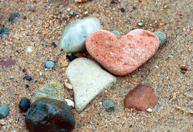 stone heart, heart-shaped sea stone