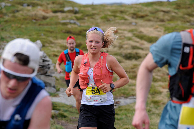 Johanne Wessel løper inn til en 7. plass, her er hun i fint driv inn over vidden.