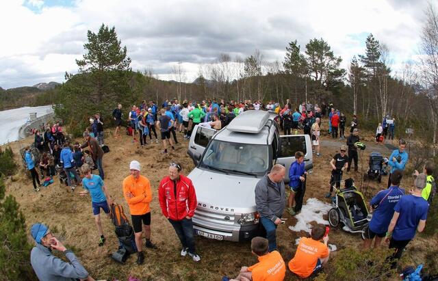 Fra målområdet ved Røssevollvatnet, oppe på Emblemsfjellet