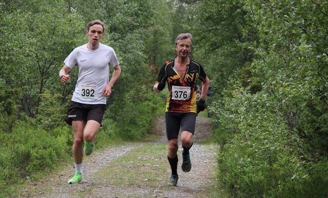 Erlend Nilsen Sandnes (392) vinner Eikenosa Opp. Han kommer i mål sammen med Christian Prestegård (376), men de startet på ulike tidspunkt