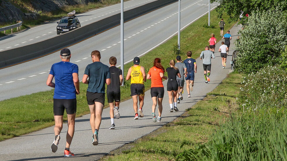Det var flere enn sist som tok på seg startnummeret og løp Sommerkarusellen denne gangen. (Foto: Arne Dag Myking)