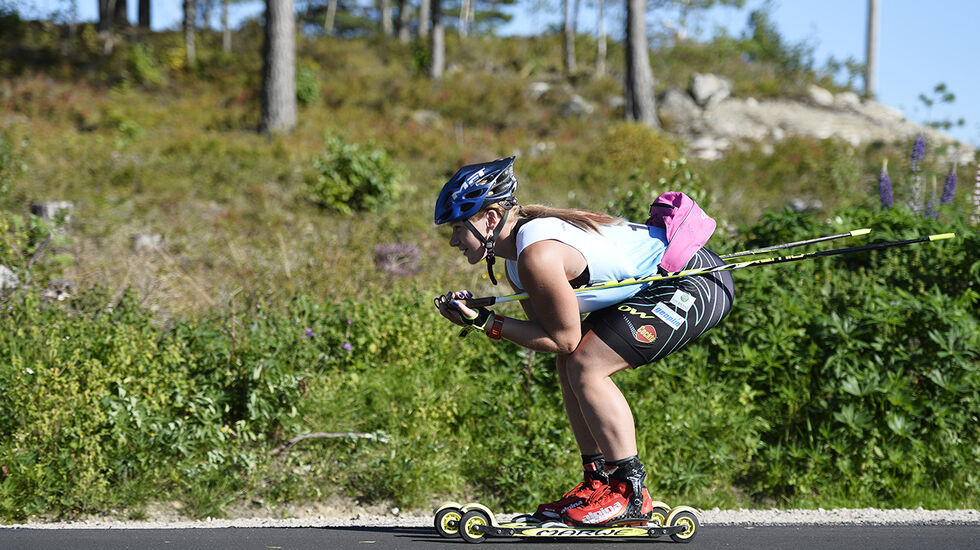 Kondis har sammenlignet de tre klassiske karbonskiene Skigo Classic Carbon, Fischer Speedmax Classic og Swix Triac Carbon Classic med aluminiumsskien IDT Classic. (Illustrasjonsfoto: Bjørn Johannessen)