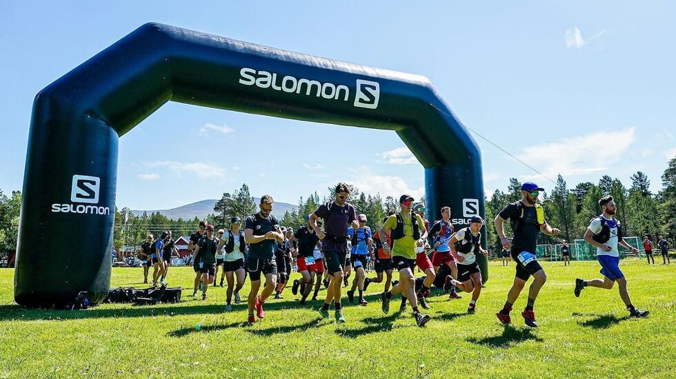 Starten går for XREID Femunden... 115 km igjen til Røros. (Foto: Joakim Dokka)