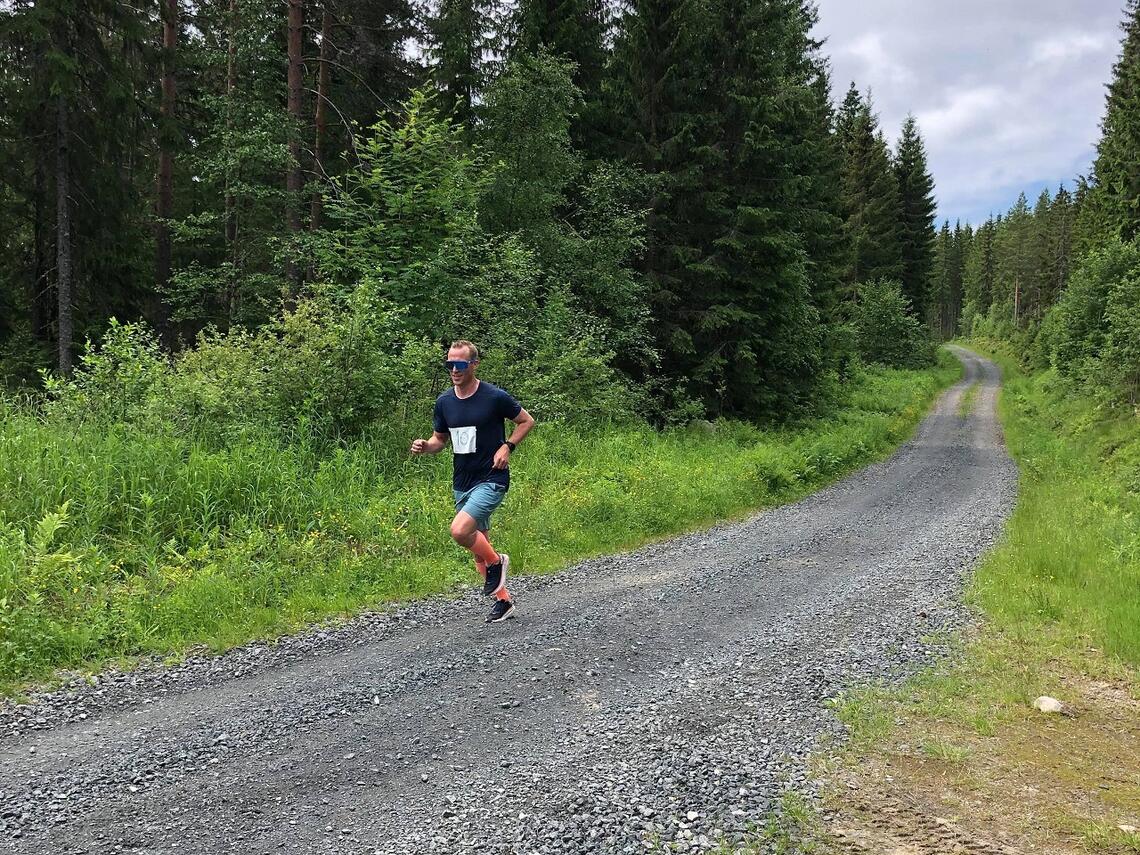 Ola Erik Moe i aksjon i Stavåsen Kvartmaraton i sommer. (Foto: Finn Westgård)