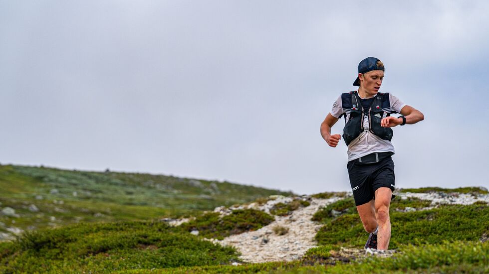 Morten Antonsen i fint driv i Femundsmarka. (Foto: Joakim Dokka)