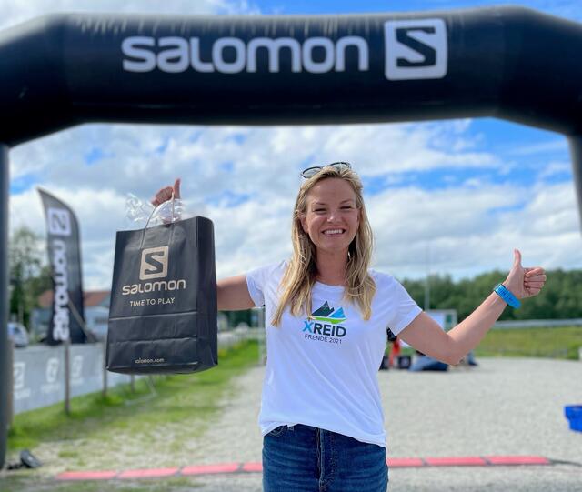 Janne Dahle etter premieutdelingen - og sin første ultraløpseier. (Foto: Joakim Dokka)