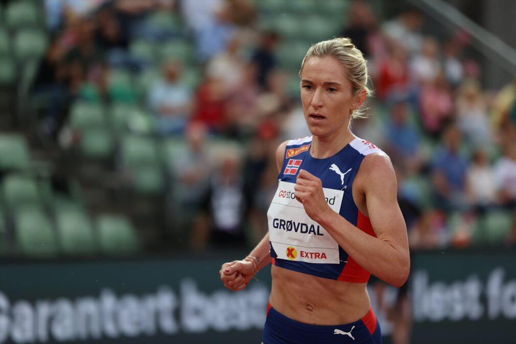 Karoline Bjerkeli Grøvdal satte pers med fire sekunder på 5000 m. Tiden ble 14.47,67. (Foto: Samuel Hafsahl)