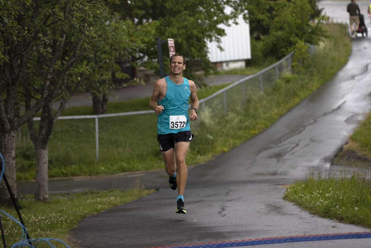 Stian Fjellestad fra Romerike Ultraløperklubb ble andremann på 50 km med 3.25.02.