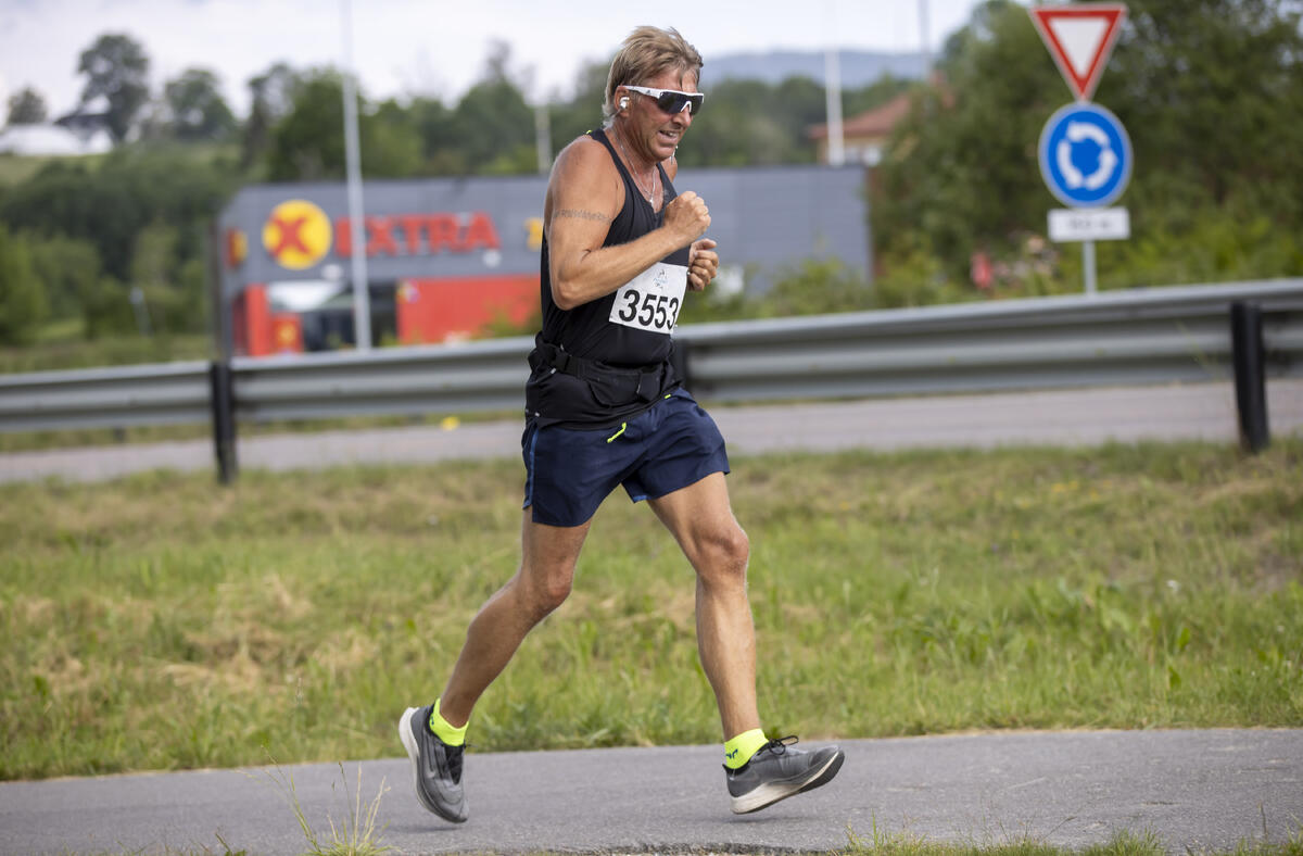 Stig Jarle Grønlund deltok for Eiksmarka Tennisklubb.