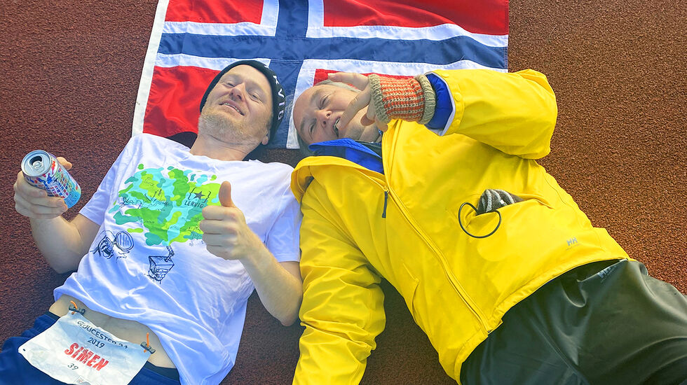 Simen Holvik og faren Audun Holvik (Foto: simenpaalangs.no)