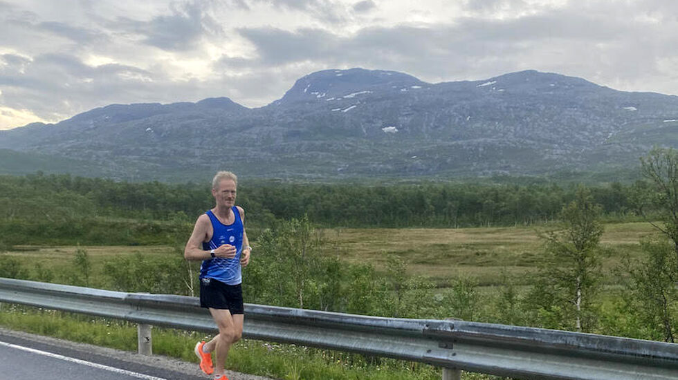 Simen Holvik satte ny norsk rekord på 48-timers løp i USA i helga. (Foto: Privat)