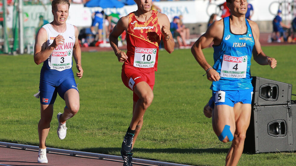 Kjempet på 1500 m: Med en god 1500 m kunne Markus Rooth avansere til en bronsemedalje sammenlagt, noe han også klarte! (Foto: Kjell Vigestad)
