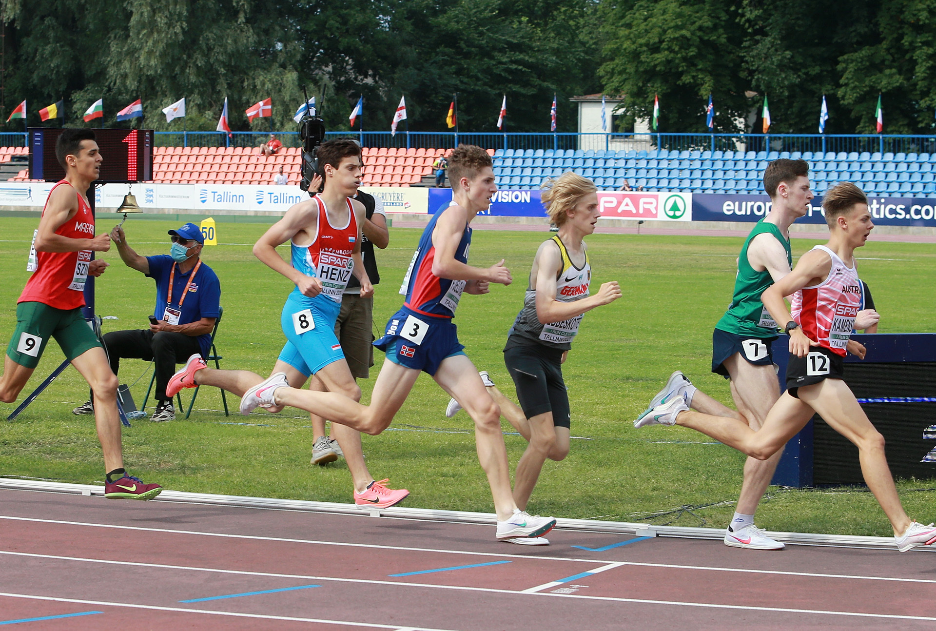 Andreas_Fjeld_Halvorsen_forserer_igjen_1_runde_igjen_AZ3T9192.jpg