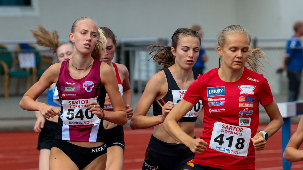 Leona Andersen Vedvik og Ingeborg Østgård hører til de antatt beste, Nora Bergan tok seg også til finalen, litt mer som en outsider. (Alle foto: Arne Dag Myking)