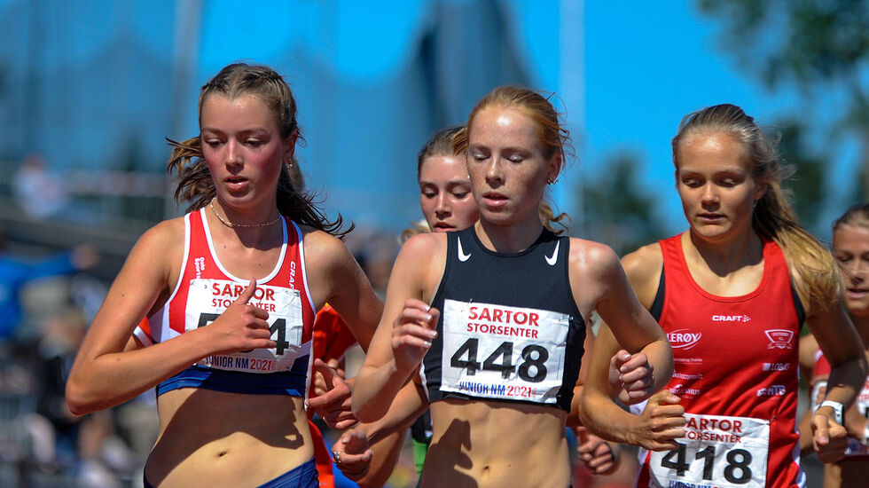 Dette er de tre jentene som tok medaljene på 3000 meter: Sigrid Alvik, Ina Halle Haugen og Nora Bergan.(Alle bilder: Arne Dag Myking)