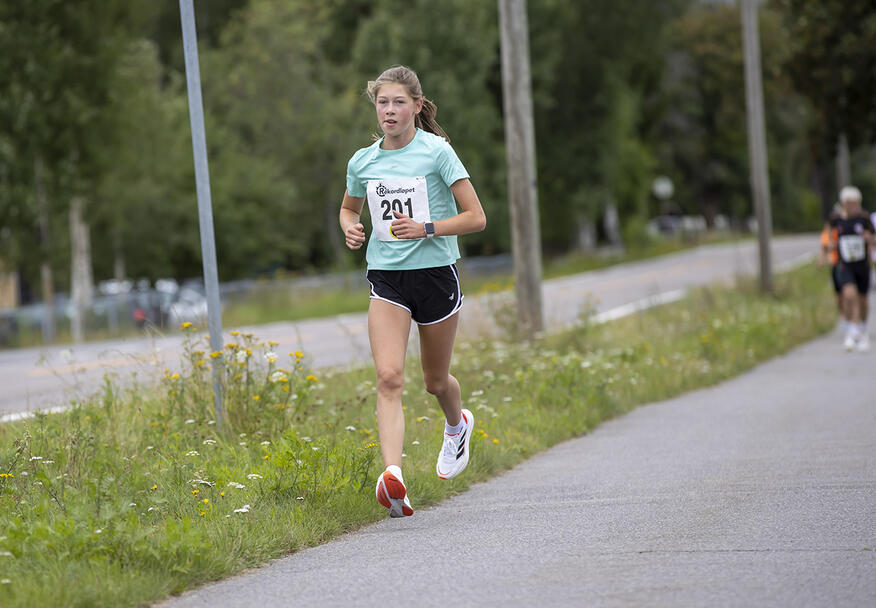 10 km: Eline Skretteberg 44.13.