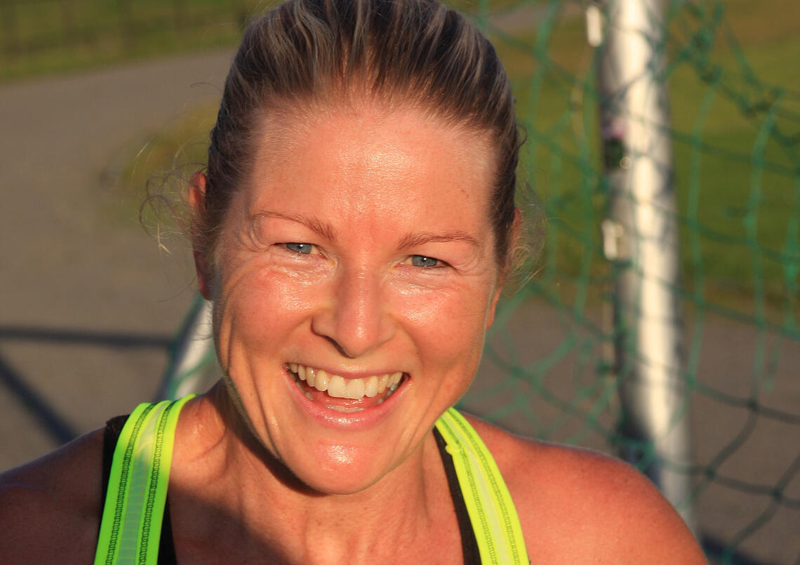 Damevinner: Mariann Vedvatne løp en så god halvmaraton denne mandagskvelden at det er den 26. beste halvmaratontiden i Norge så langt i år. (Foto: Gisle Sellevold)