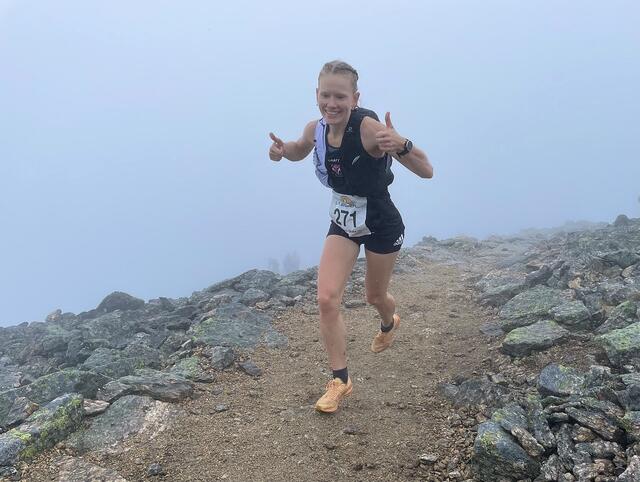 All grunn til å gi begge tomlene opp for Karoline Holsen Kyte i La Sportiva Skåla Opp i år. (Foto Christian Prestegård)