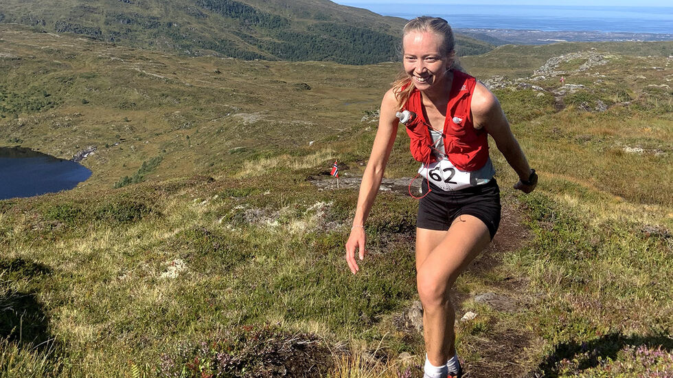 Anne Murvold tok seieren i årets Averøy 3 Fjell, og satte samtidig løyperekord. (Foto: Espen Fredriksen)