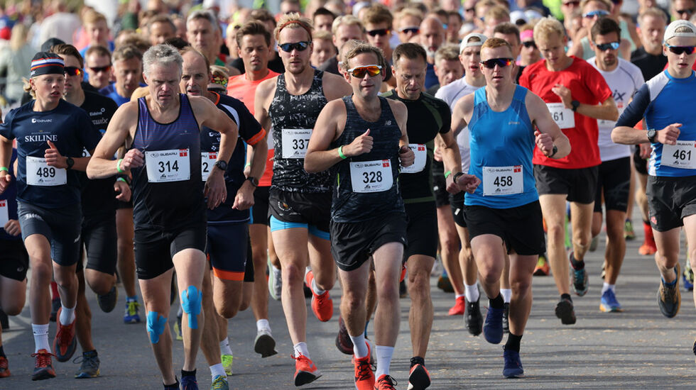 Det var fine forhold for løping da Birkebeinerløpet var i gang lørdag formiddag. (Foto: Geir Olsen)