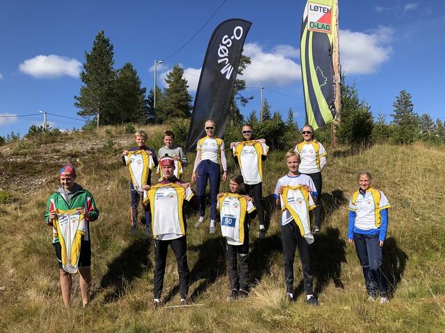 Alle vinnere av ledertrøyene i årets Nammo-cup. (Foto: Solveig Sørlien Stenberg)