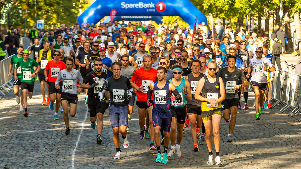 Nesten 3000 løpere deltok i 2021-utgaven av Trondheim Maraton. (Foto: Kjell Thore Leinhardt)
