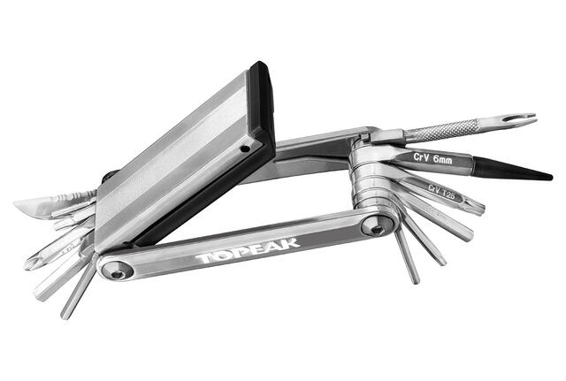 Topeak Tubi 18 multiverktøy med reparasjonskit for slangeløse dekk. (Foto: produsenten)