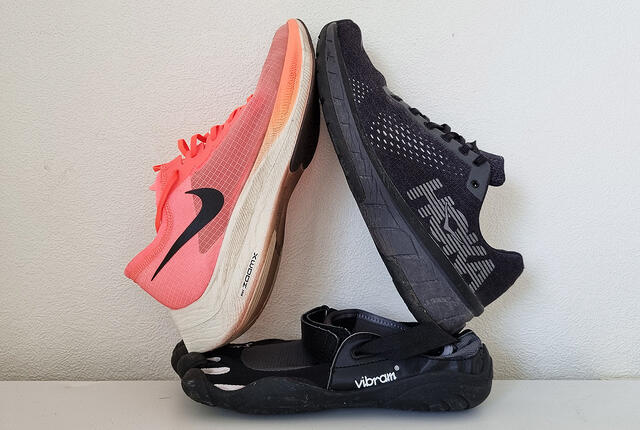 Minimalisten og døgnfluen Vibram Fivefingers har i løpet av de siste ti årene gått på et solid tap for Hokas maksimalister og Nikes ettertraktede konkurransesko. (Foto: Bjørn Johannessen)