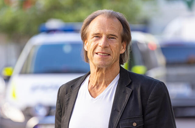 Jan Bøhler trener 2-3 timer daglig og opplever at treninga gir han styrke til å møte dagens stress og vanskeligheter. (Foto: Tor Lindseth)