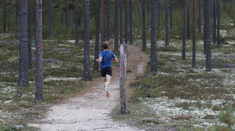 Vetle Løchting var for rask for konkurrentene - og fotografen hjemme i Elverum. (Foto: Rolf Bakken)