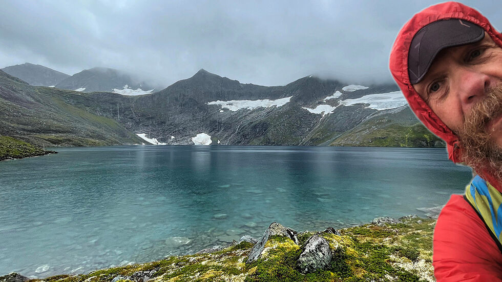 Gunnar Aarseth forteller om hvordan han opplevde å gjennomføre «Moon Valley 17 lakes», eller sagt mer folkelig «fjellløping til 17 vann oppe i Måndalsfjella». (Alle foto er tatt av de fire omtalte deltagerne + arrangøren)