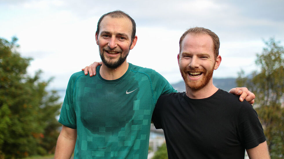 Calum Leitch og Jon Berg Eriksen var de to første som gikk i mål på det første Løvstien Parkrun etter den lange koronapausen. (Alle foto: Arne Dag Myking)