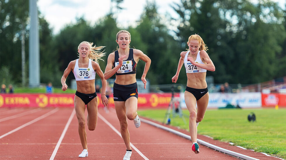 Maren Halle Haugen (376), Ingeborg Østgård (124) og Ina Halle Haugen er alle tatt ut på juniorlandslaget for 2022. (Foto: Samuel Hafsahl)