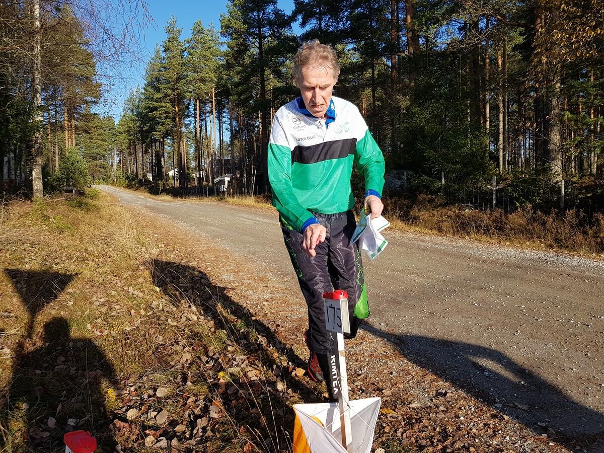 Einar Lien mot mål