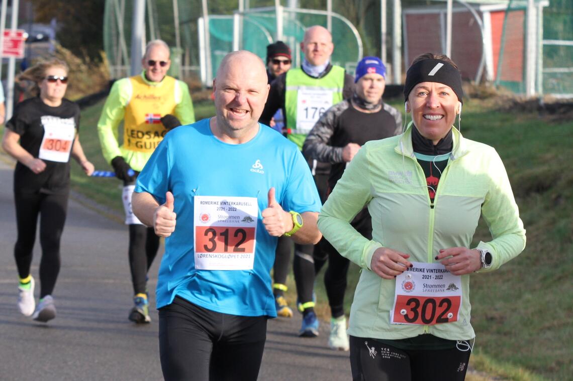 Lørdag 29. oktober arrangeres Lørenskogløpet. Dette er samtidig første løp i Vinterkarusellen på Romerike. Her er Torbjørn Saga og Kamilla Thoresen fra i fjorårets løp. (Foto: Olav Engen)