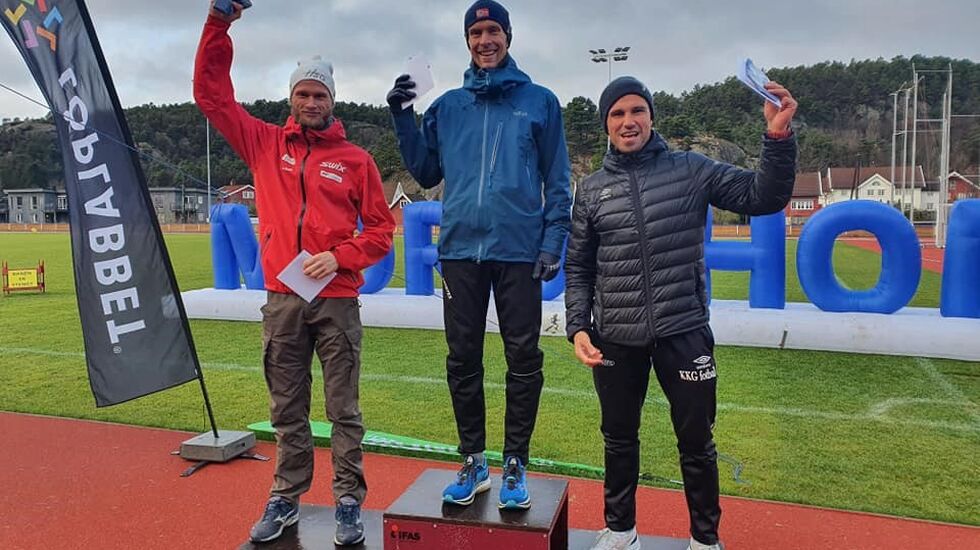 De tre beste menn i Morothon 2021 (fra v.): Lars Aasheim Svaland, Vegard Danielsen og Thomas Lindal. (Foto fra løpets facebookside)
