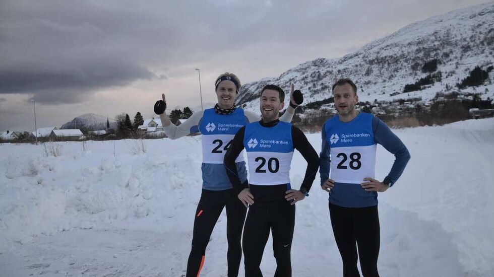 Fra venstre John Gunnar Dybvad, Knut Vikebakk og Jan Endre Rise. Foto: Arrangør.