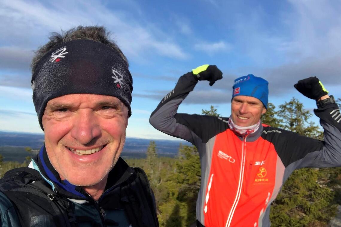 Jan Olav Endrerud (til venstre) og Per Briskelund har brukt mye muskler på Totenåsen det siste året. (Foto: Jan Olav Endrerud))