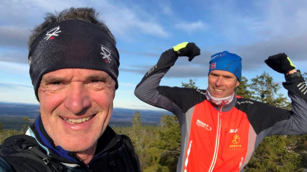 Jan Olav Endrerud (til venstre) og Per Briskelund har brukt mye muskler på Totenåsen det siste året. (Foto: Jan Olav Endrerud))