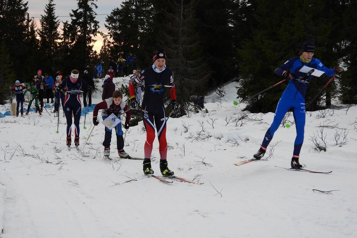 Teodor Mo Hjelseth Nydalens SK vant H17-20 i midten ut fra start