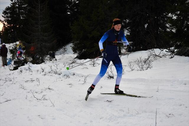 Jenny Baklid, Konnerud IL ble nr. 2 på mellomdistansen i D21.